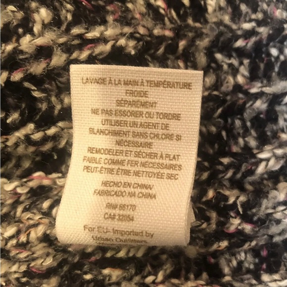 Free People Black & Gray Asymmetrical Zip Cardigan Sweater Jacket Womens Size M - Picture 7 of 8